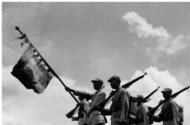找到部队说出身份后惊动了军区政委AG真人网1949年一名修鞋匠(图4)