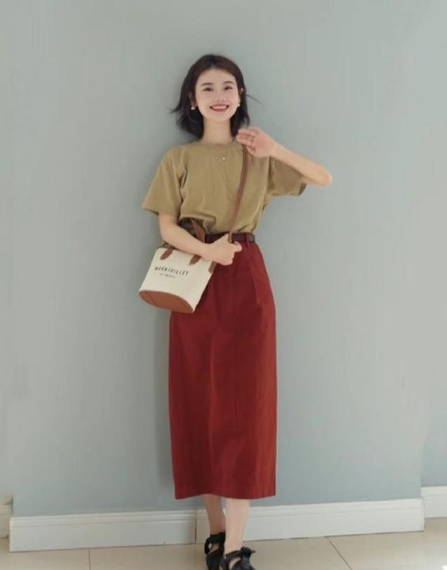 打造舒适优雅的时尚风格展现不同风情AG真人娱乐网址夏季平底鞋搭配裙装(图10)